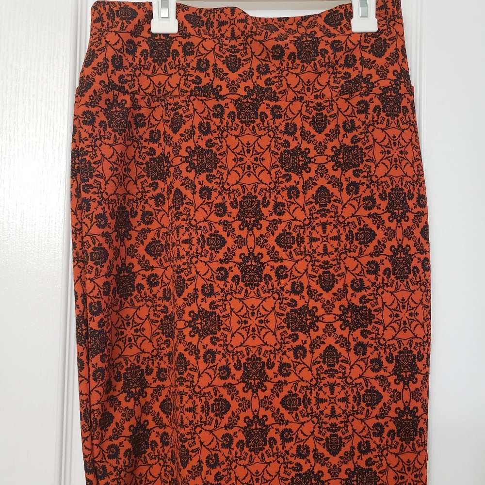 Nwot orange and dark navy cassie